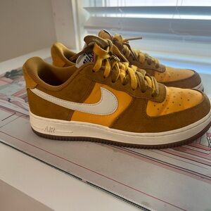 Nike Mustard and Brown Sneakers